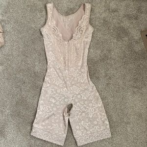 Body wear / shape wear